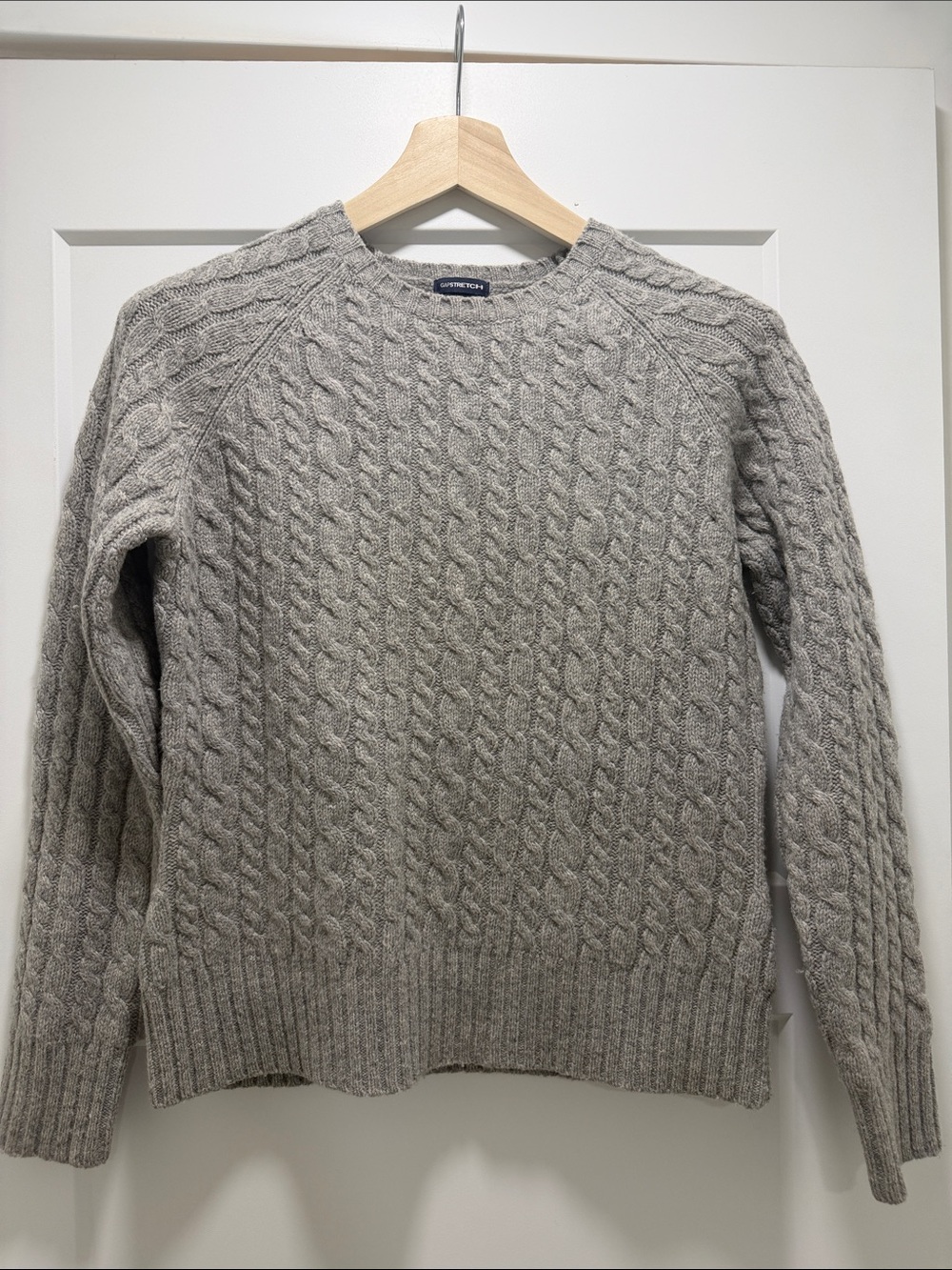 Vintage GAP Stretch Lambswool Cable Knit Sweater Medium Grey Fisherman Crew Neck